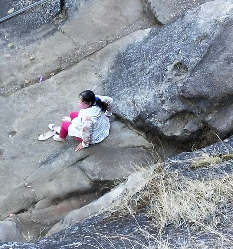 Pandav Caves景点图片