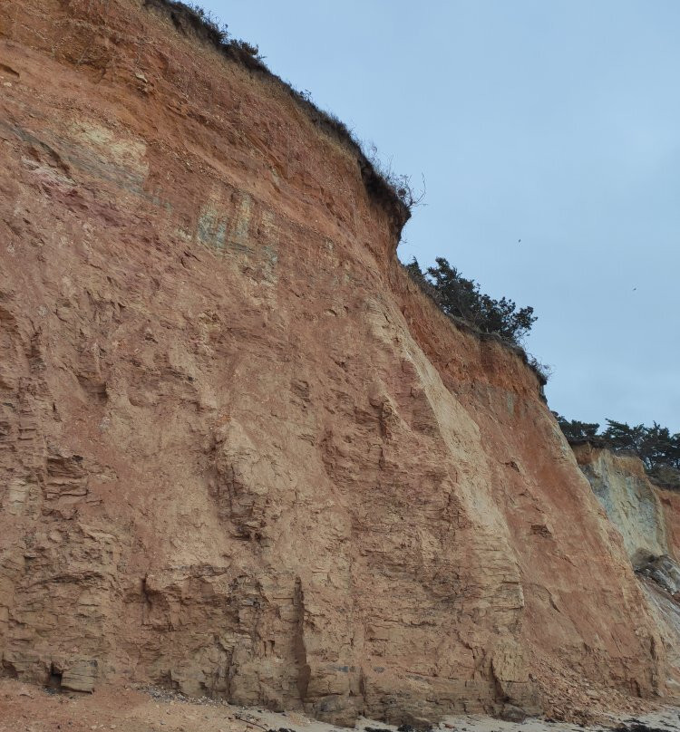 Plage de la Mine d'Or景点图片