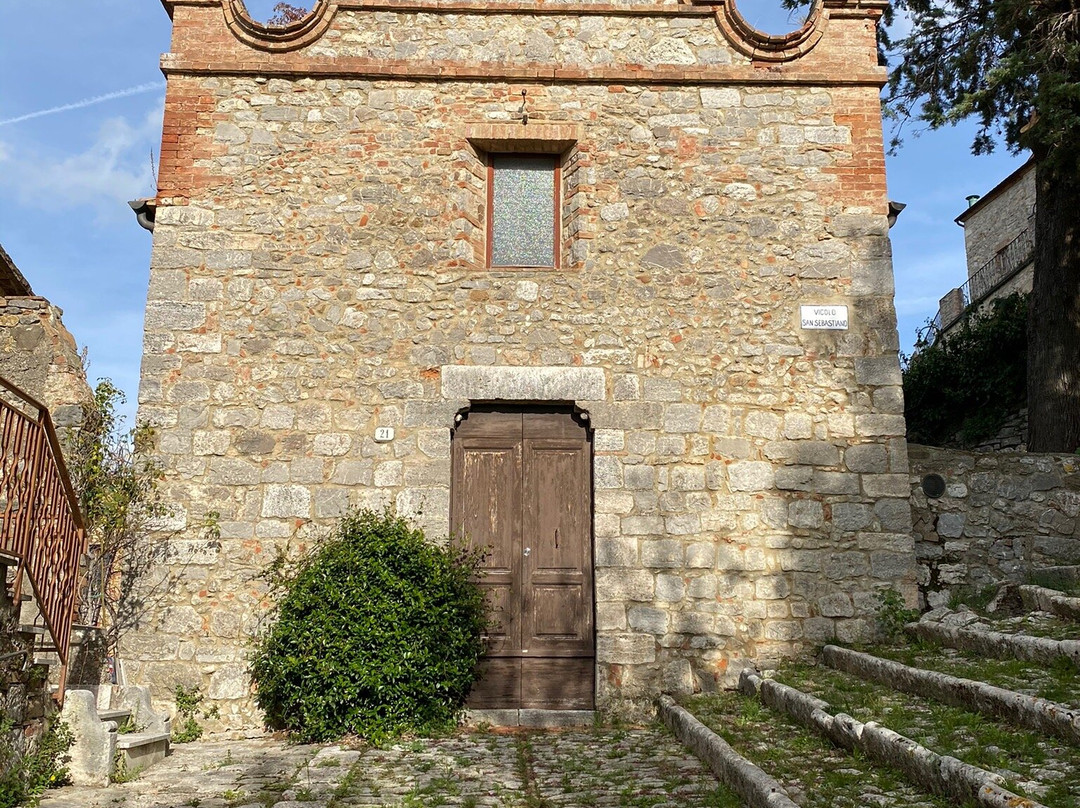 Piazza della Cisterna-Rocca d'Orcia必去景点