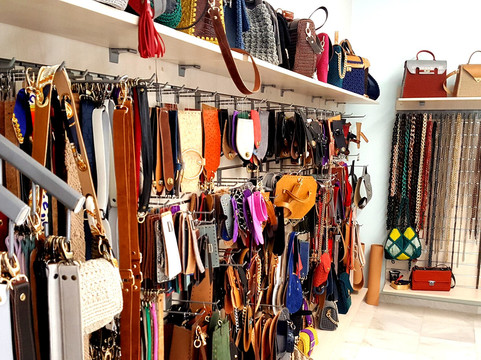 Younique Lab-Gerakas必去景点