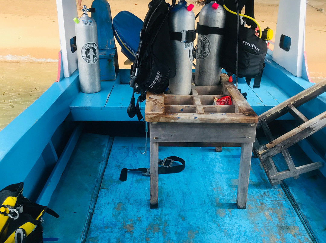 Blue Shark Divers Bunaken景点图片