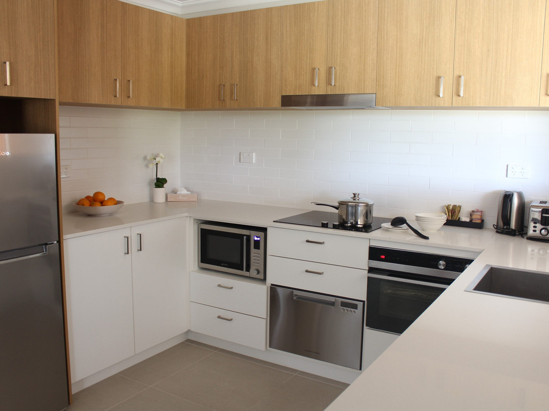 Littomore Suites Bathurst主图