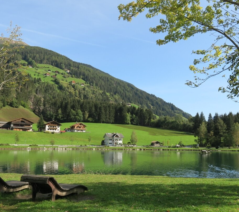 Sentiero circolare intorno al lago artificiale di Selva dei Molini景点图片