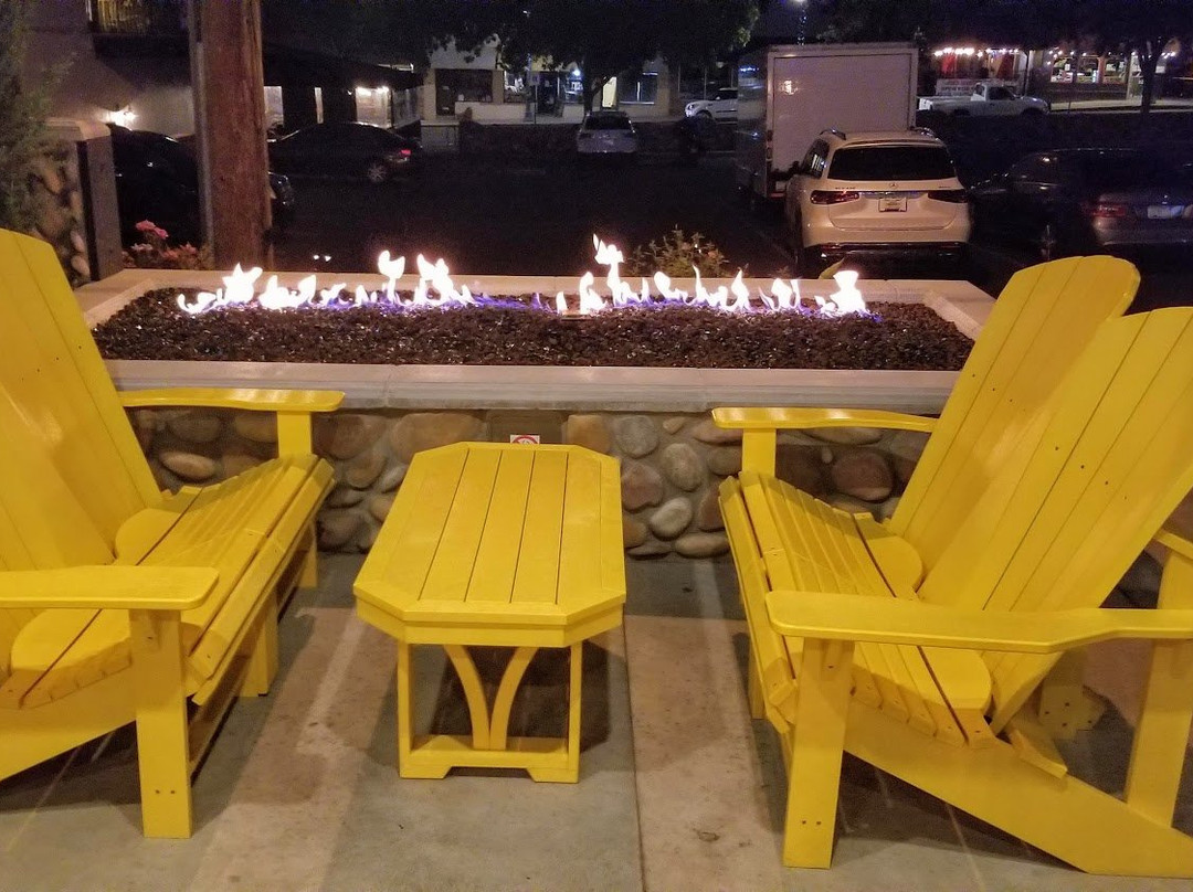 The Tavern Hotel主图