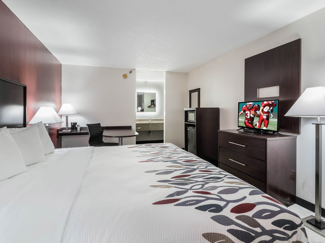 Red Roof Inn Cadiz主图