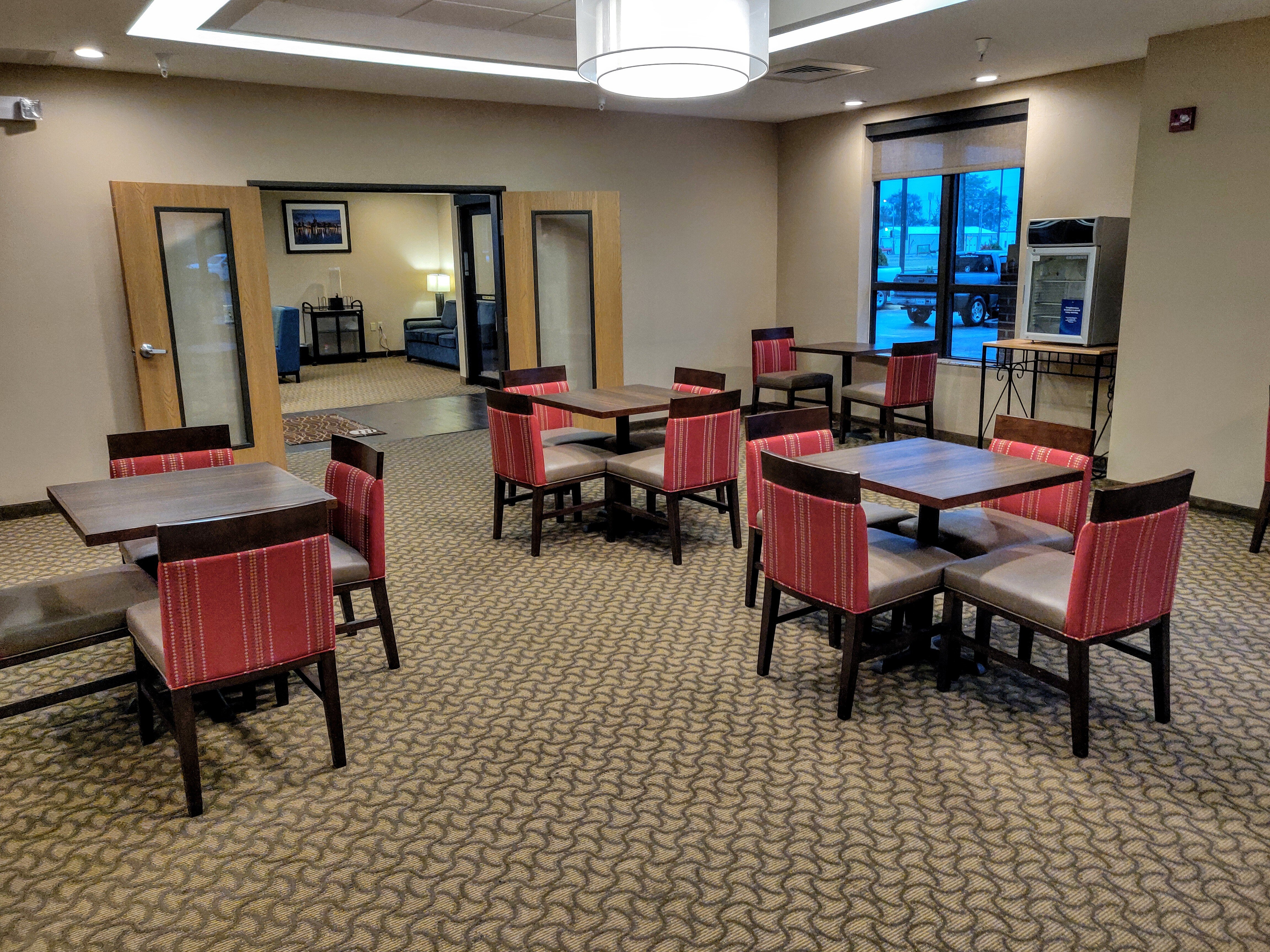 Comfort Inn & Suites Sikeston I-55-餐饮
