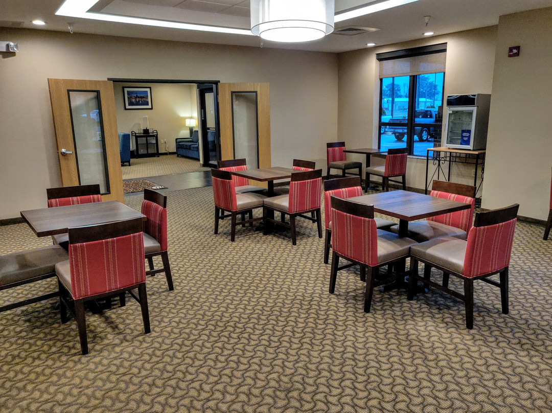 Comfort Inn & Suites Sikeston I-55主图