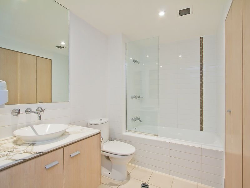 Chancellor Executive Apartments主图