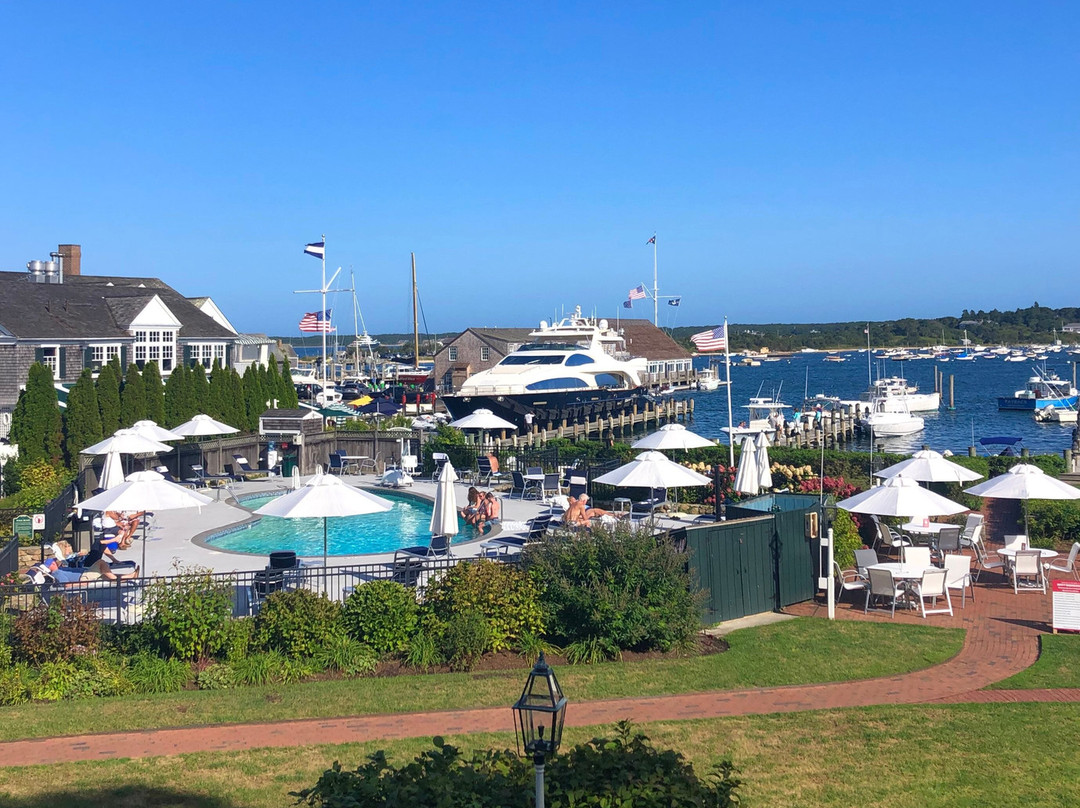 The Harborside Inn主图