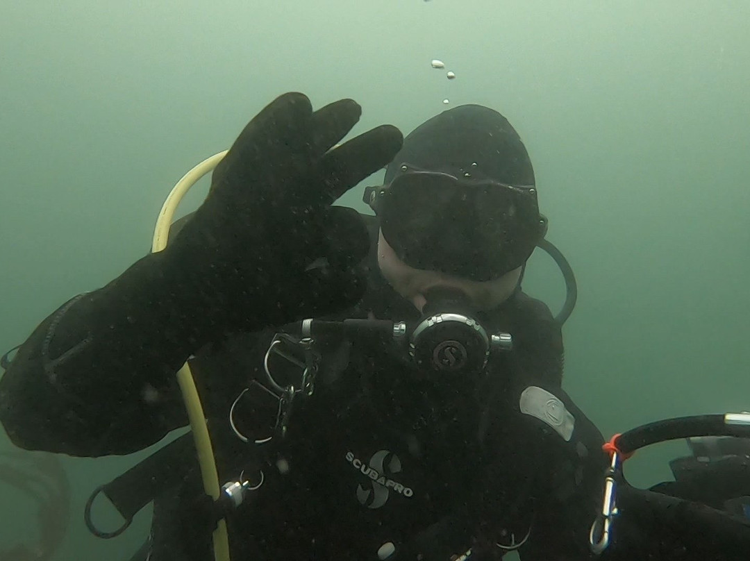 In Deep Dive Centre-普利茅斯必去景点