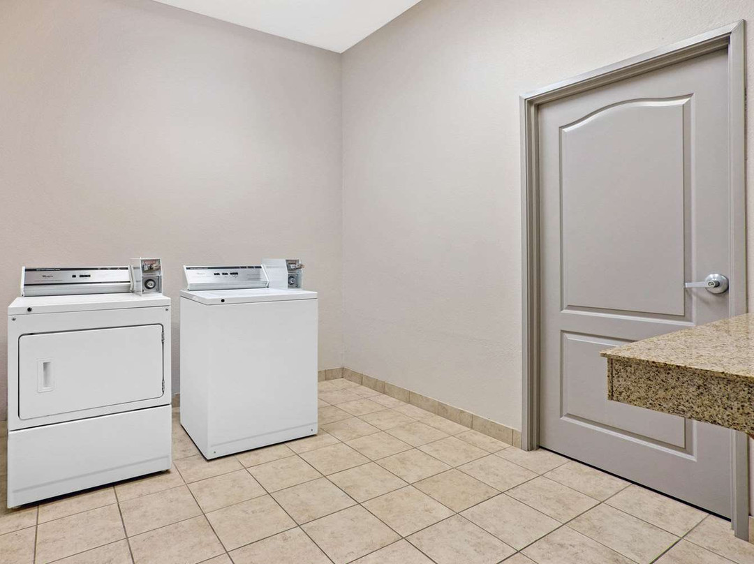 La Quinta Inn & Suites by Wyndham Fairfield TX主图