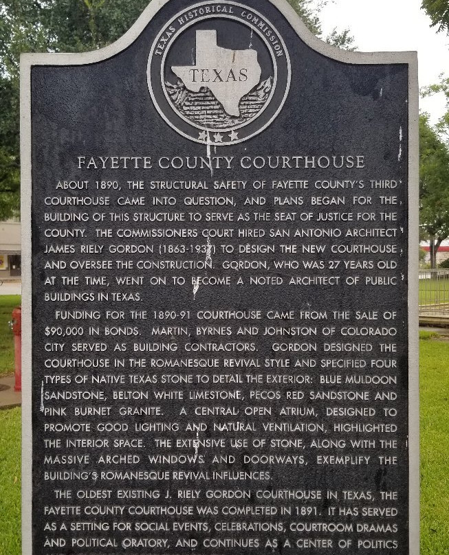 Fayette County Courthouse景点图片