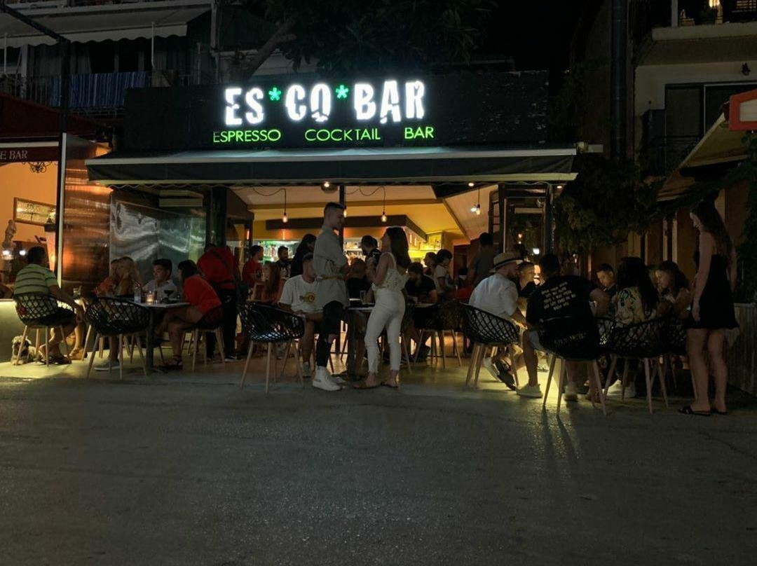 Es*Co*Bar Espresso Cocktail Bar-莱夫卡扎必去景点