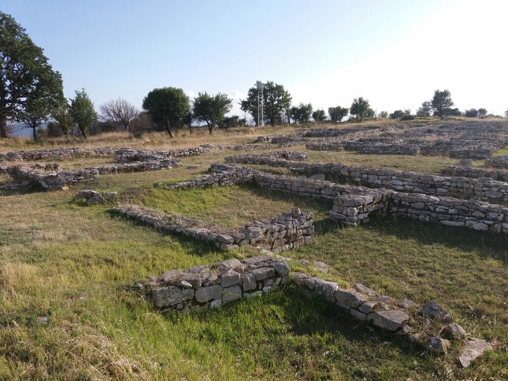 Area Archeologica di Serra di Vaglio景点图片