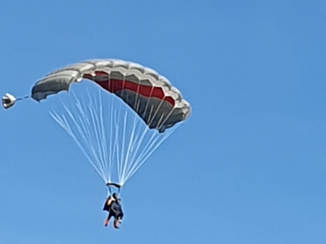 A'air Parachutisme景点图片