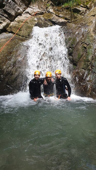 Grimpe et Eaux : Canyoning, escalade et via ferrata景点图片