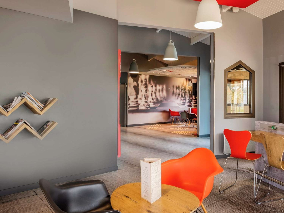 宜必思阿姆博斯酒店主图