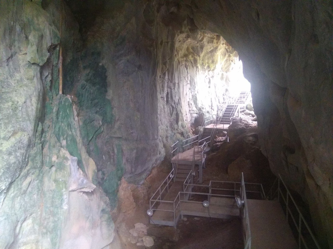 Con Moong Cave景点图片