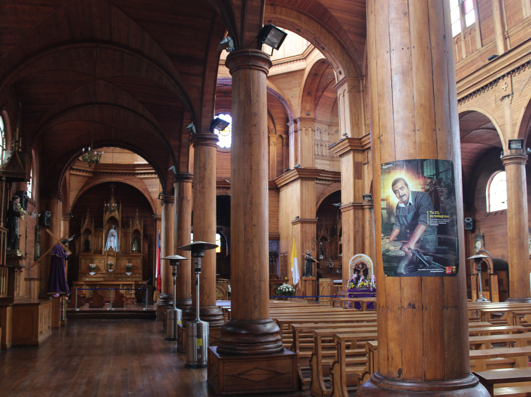 圣法兰西斯哥大教堂-奇洛埃岛必去景点