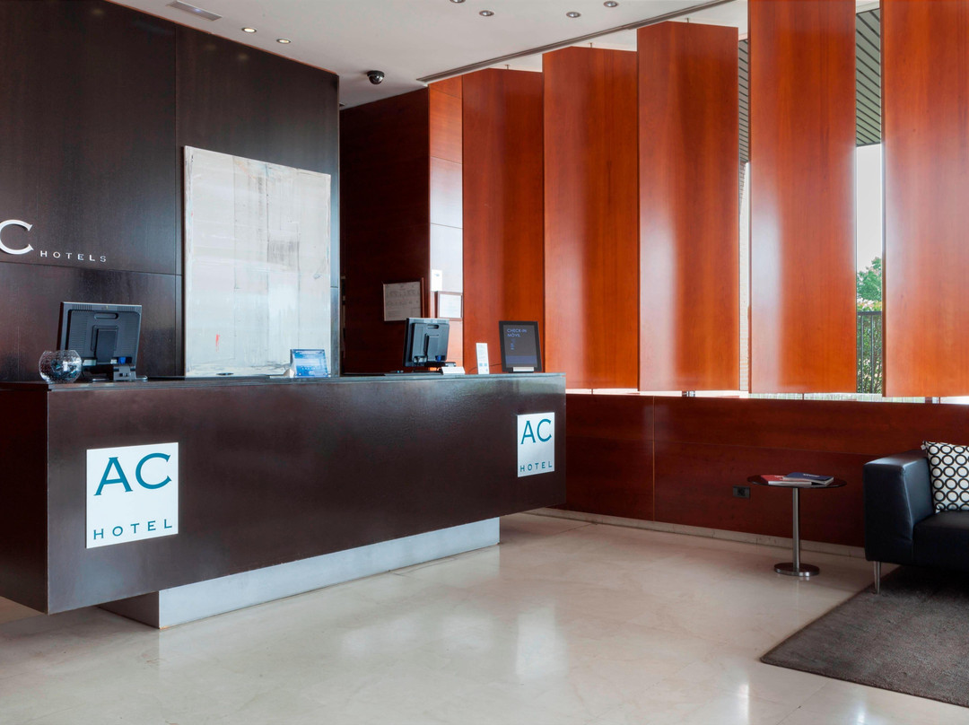 阿尔卡拉德埃纳雷斯万豪AC酒店主图