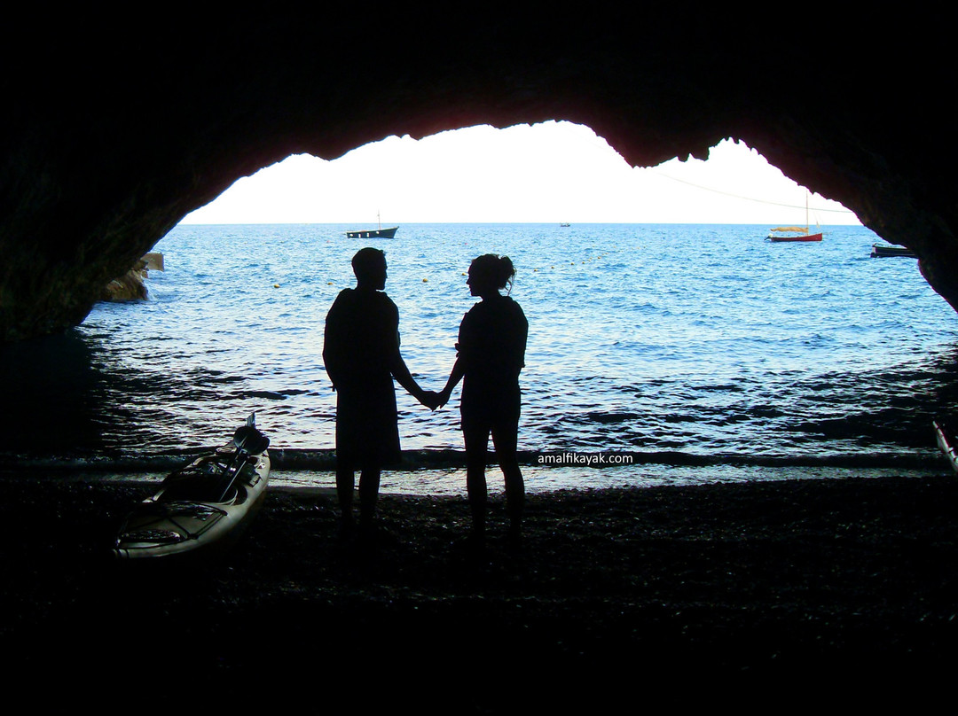 Amalfi Coast Sea Kayak Tours-阿马尔菲必去景点