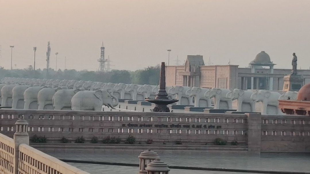 Gomti Riverfront Park景点图片