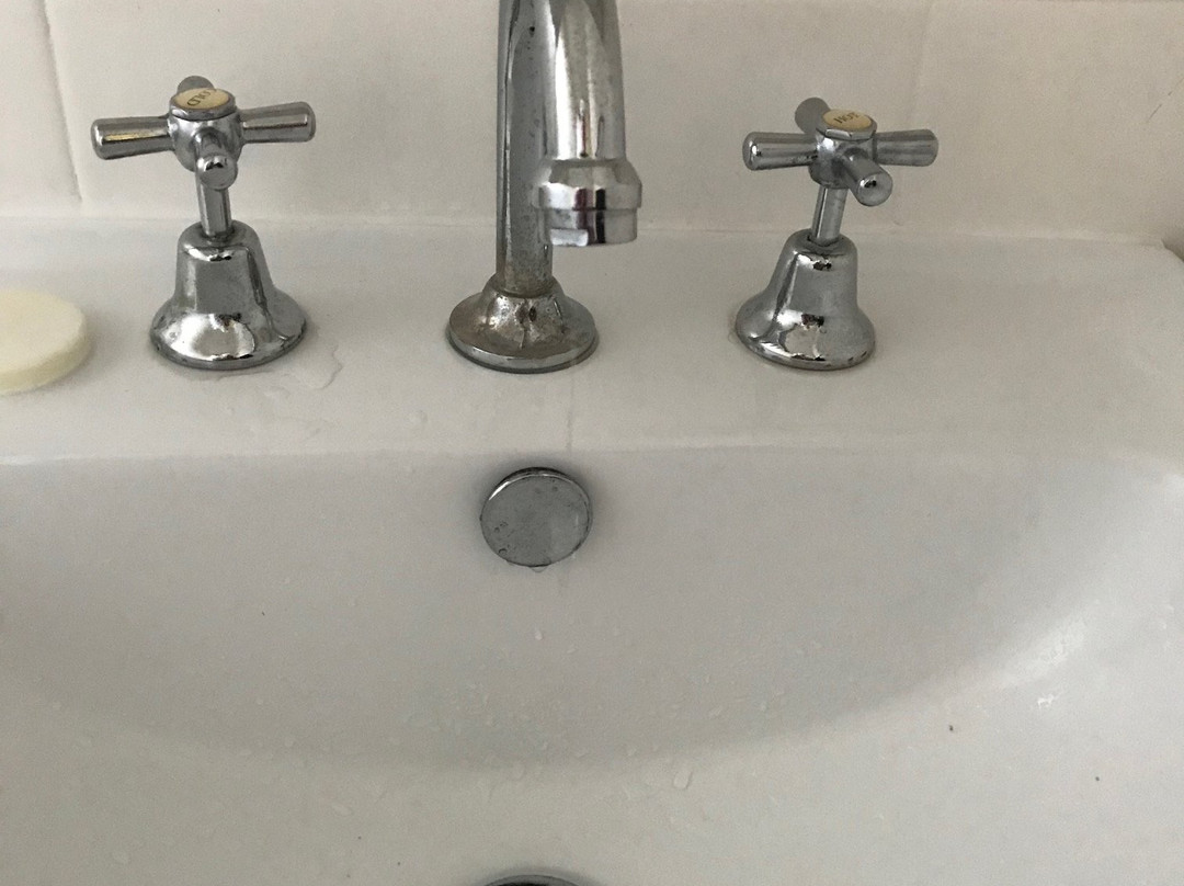 因弗雷尔汽车旅店主图