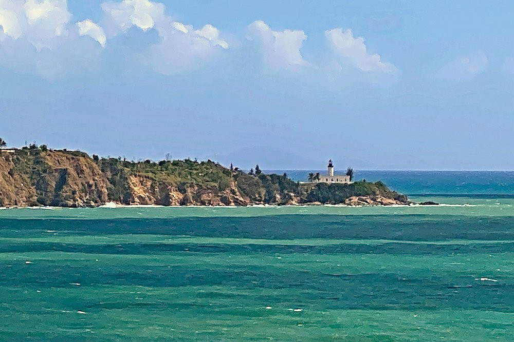 Punta Tuna Lighthouse景点图片