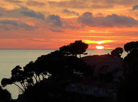 普罗旺斯酒店主图