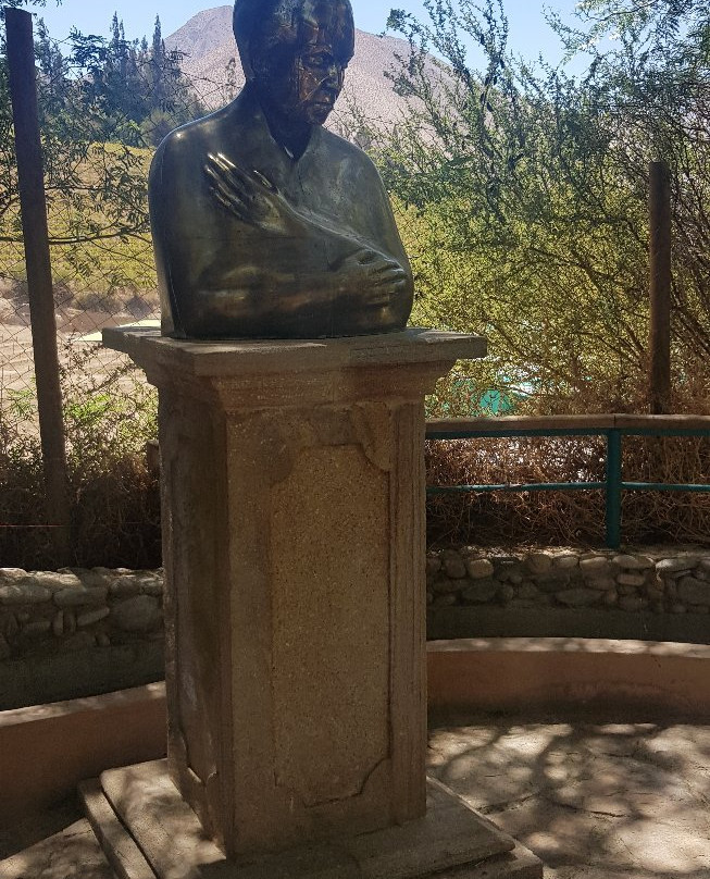 Mausoleo de Gabriela Mistral景点图片
