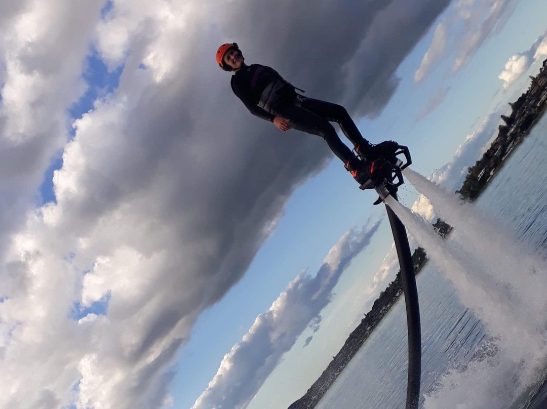 Play-N-Up Flyboard Taupo景点图片
