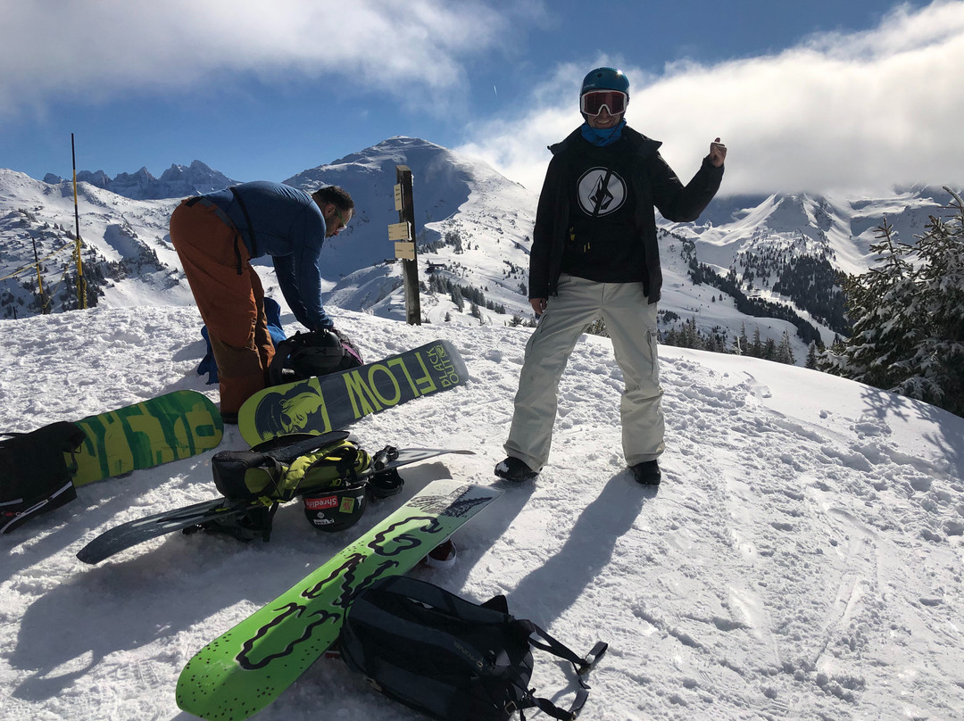TORR Snowboarding景点图片