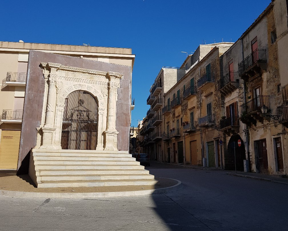 Portale Chiesa San Giorgio景点图片