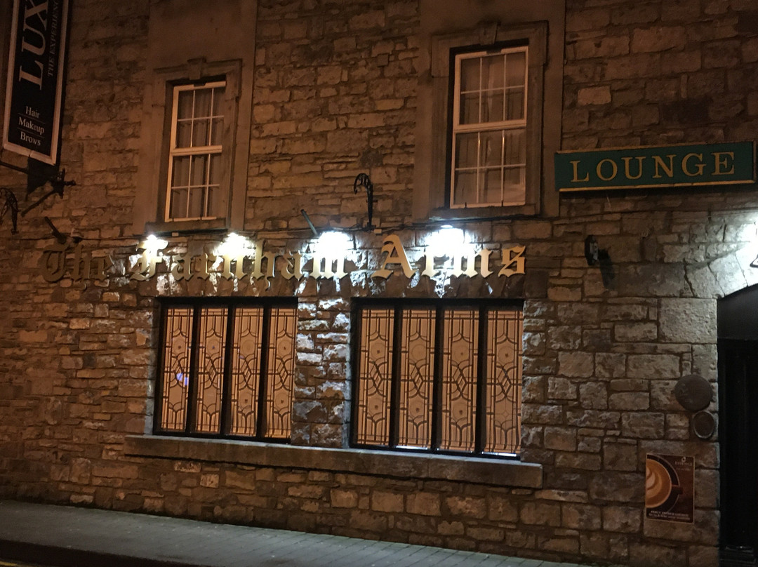 The Farnham Arms Hotel