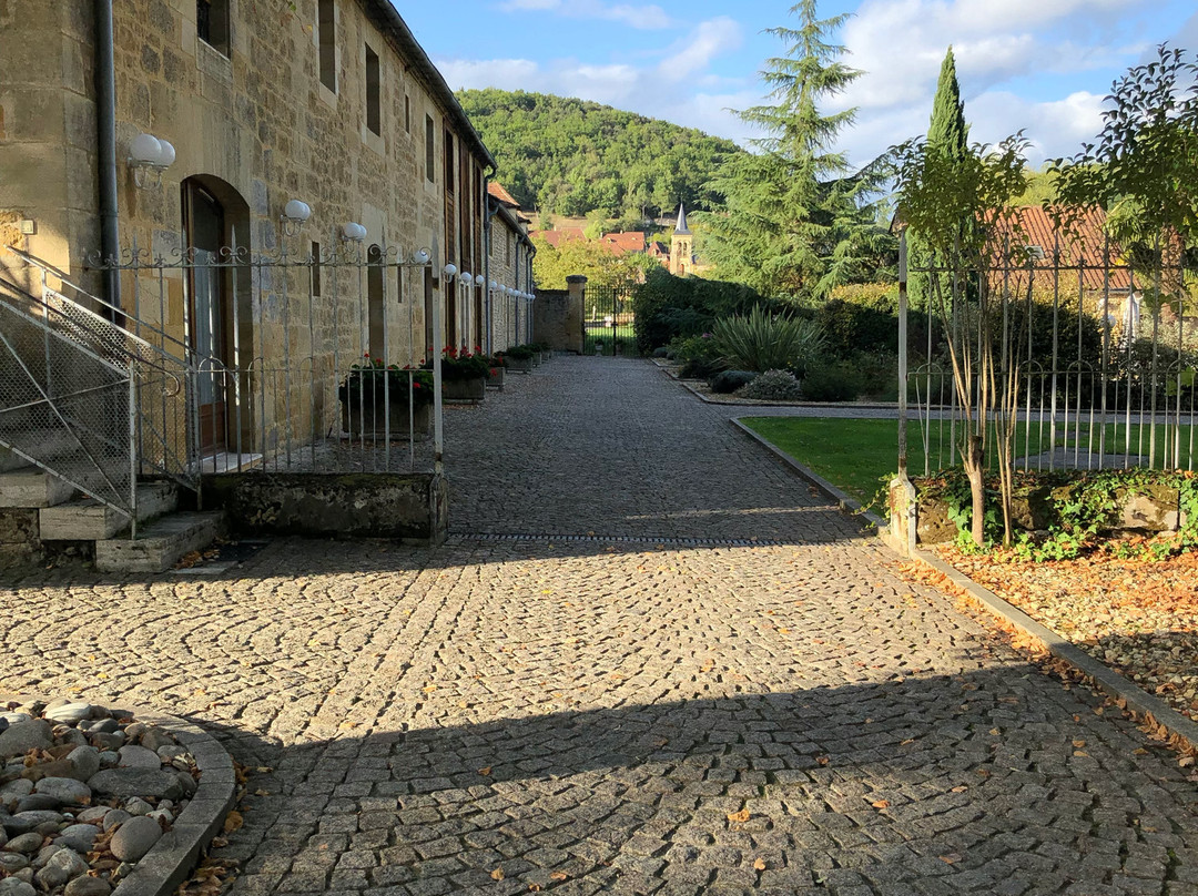 雷德庞当斯德蒙雷库酒店主图