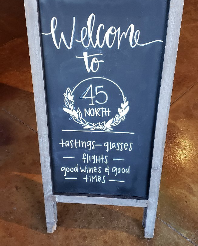 45 North Vineyard & Winery景点图片