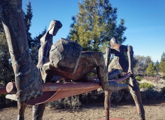 Living Memorial Sculpture Garden-Weed必去景点