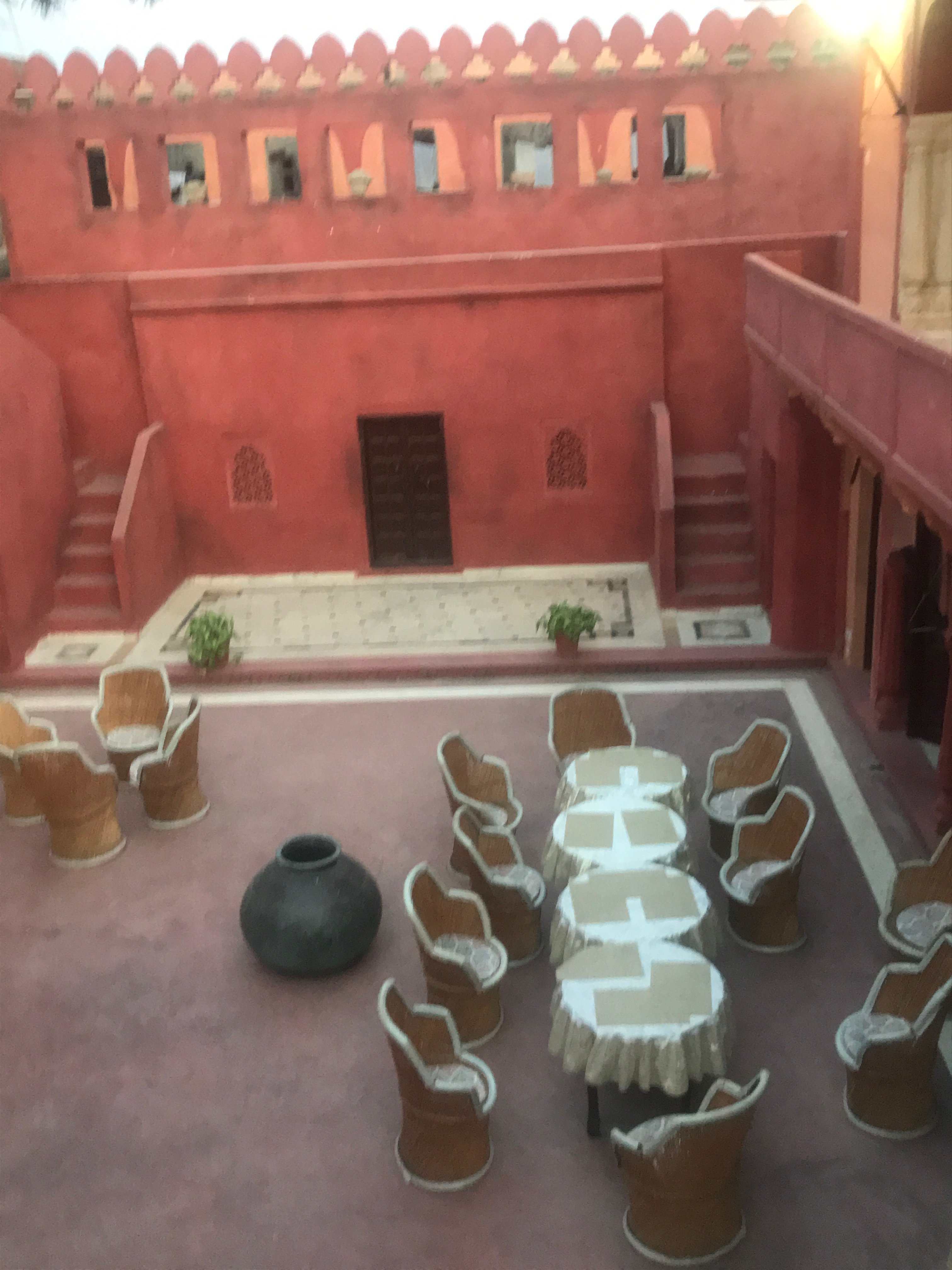 Hotel Fort Madhogarh-餐饮