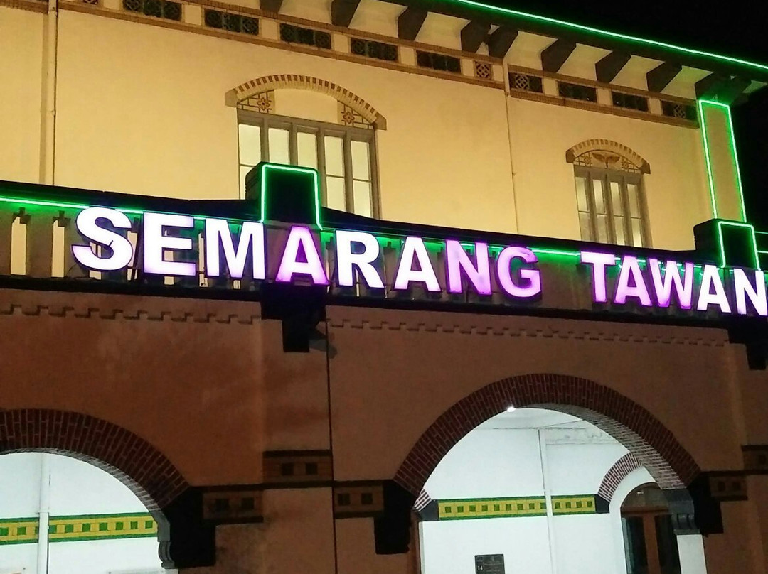 Semarang Tawang Station景点图片
