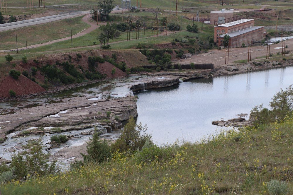 The Crooked Falls-大瀑布市必去景点