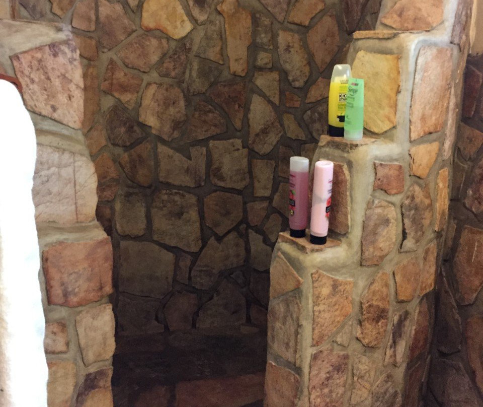 Karibu Entebbe主图