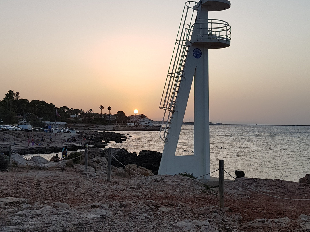 Platja de les Rotes景点图片