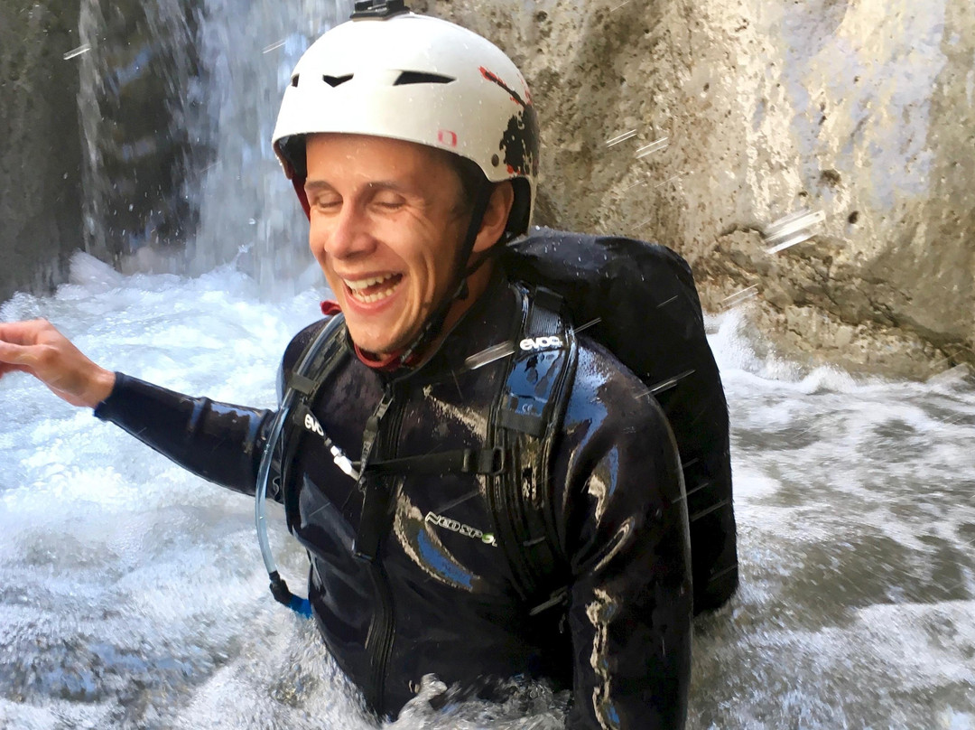 Bow Valley Canyon Tours-班夫必去景点