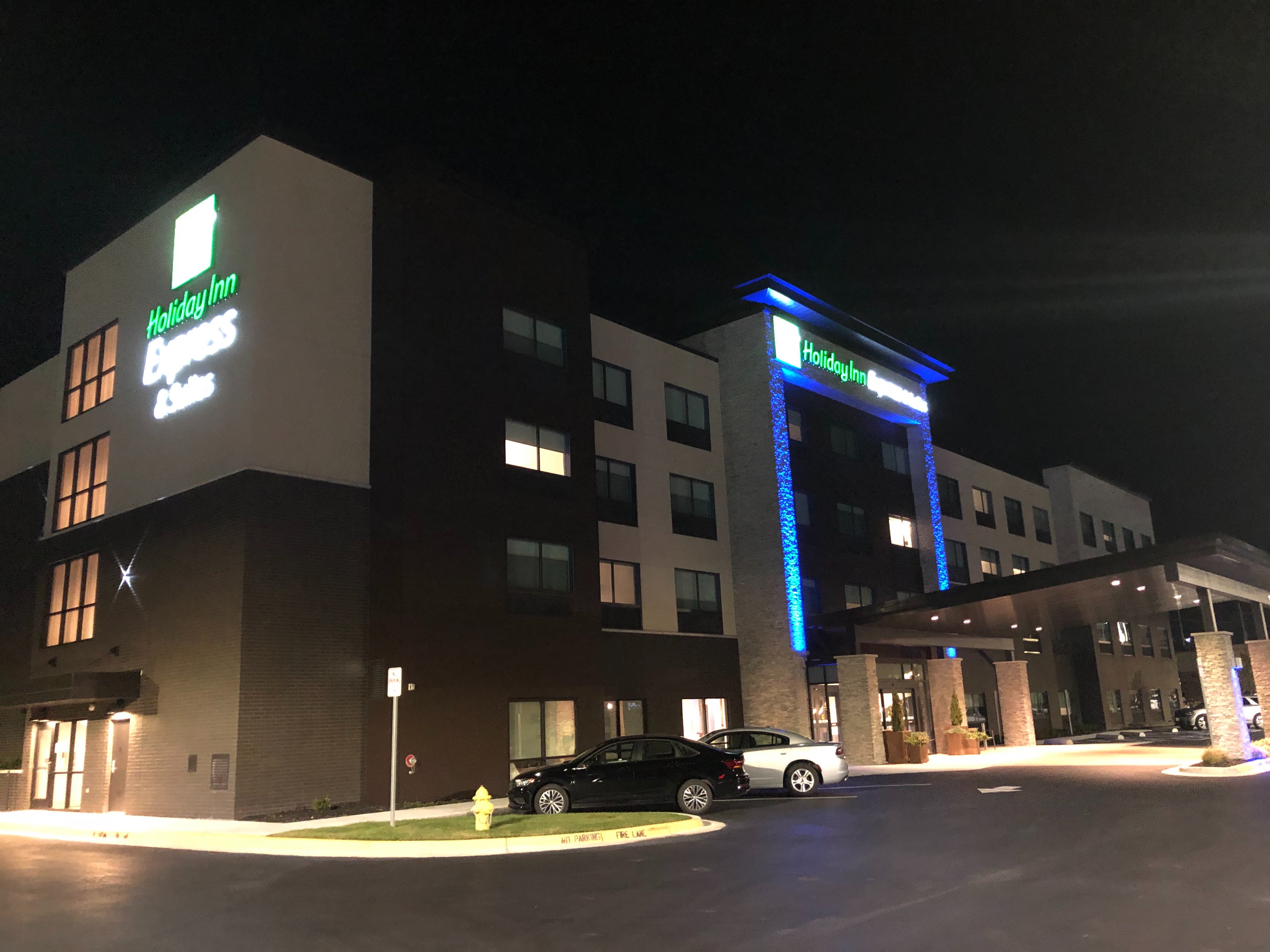 Holiday Inn Express & Suites Olathe West By IHG-浴室