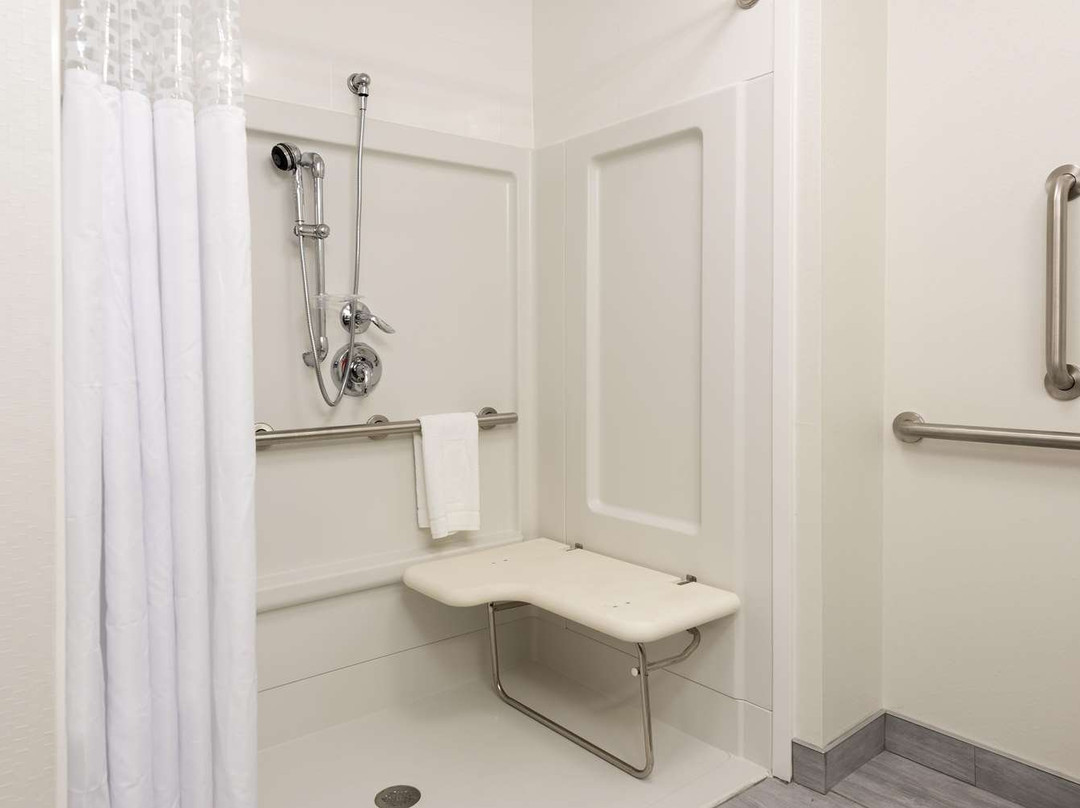 Hampton Inn & Suites West Lafayette主图