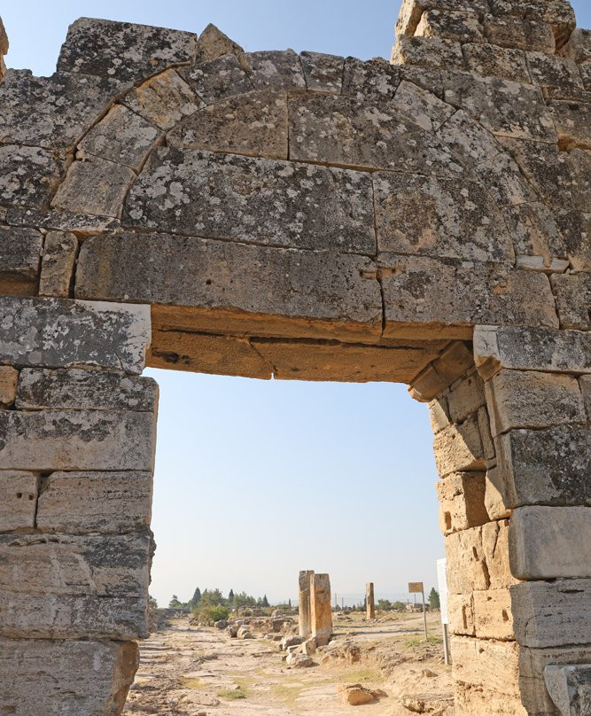 Anatolia Cemetery-巴穆卡丽必去景点