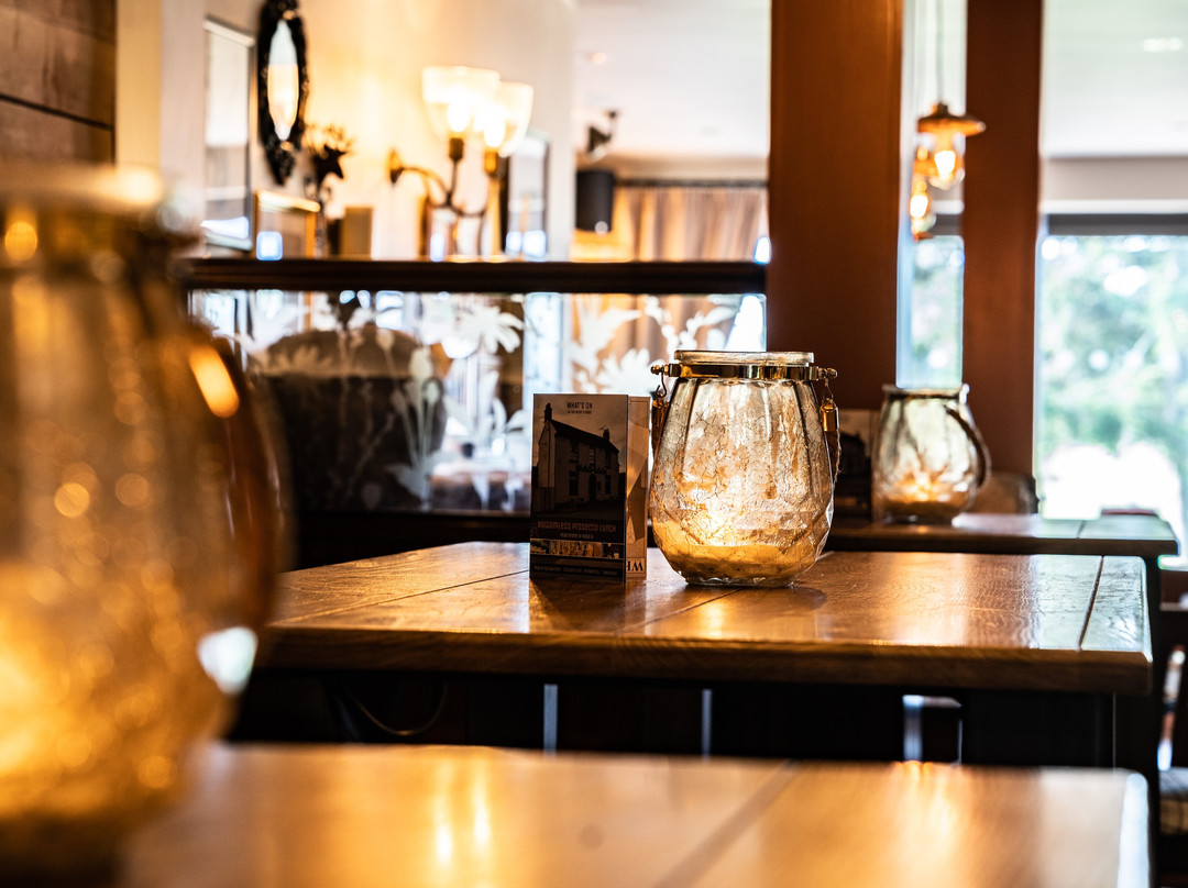 The Saracens Head主图