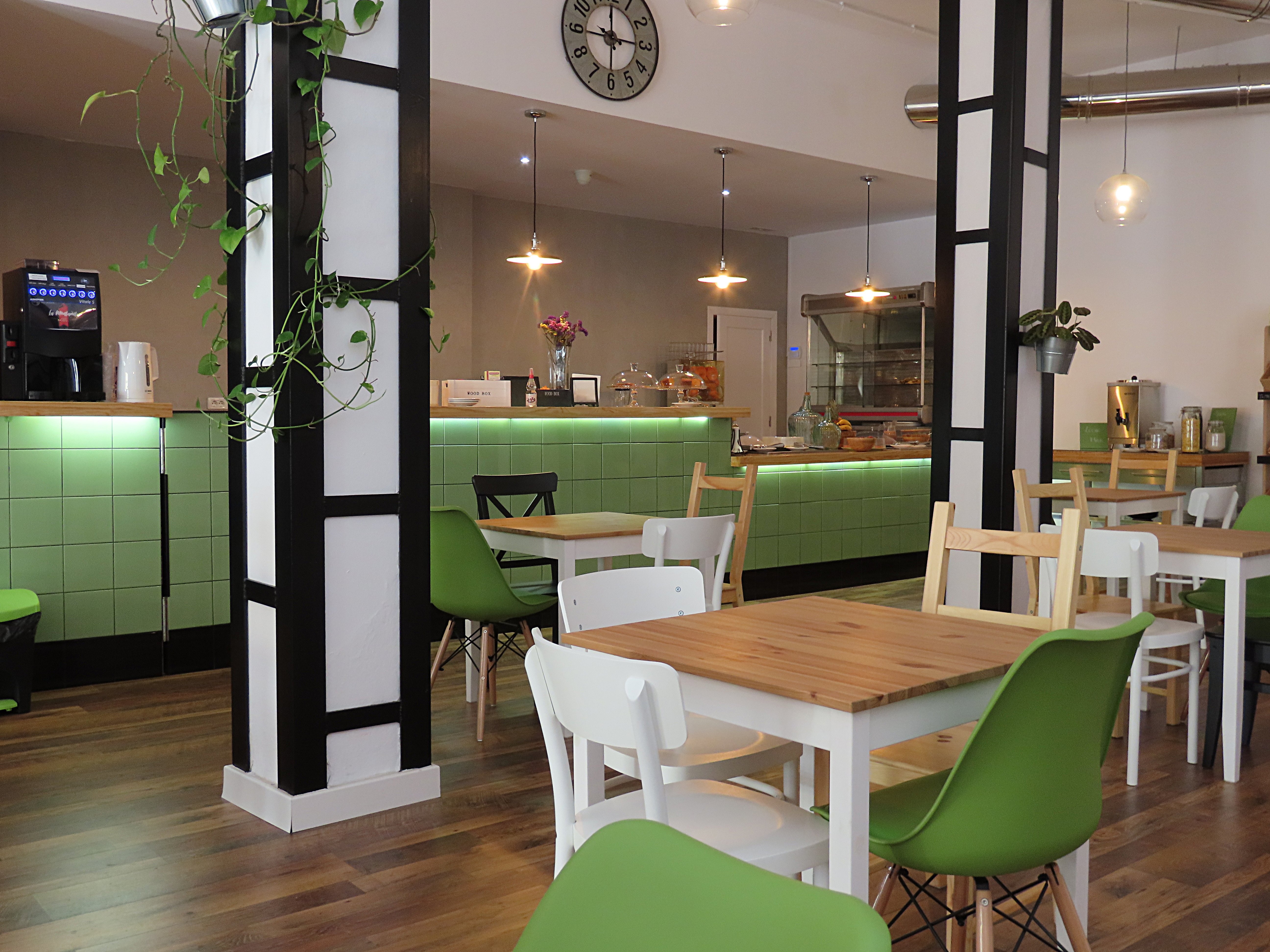 Apartamentos Adjovimar-餐饮