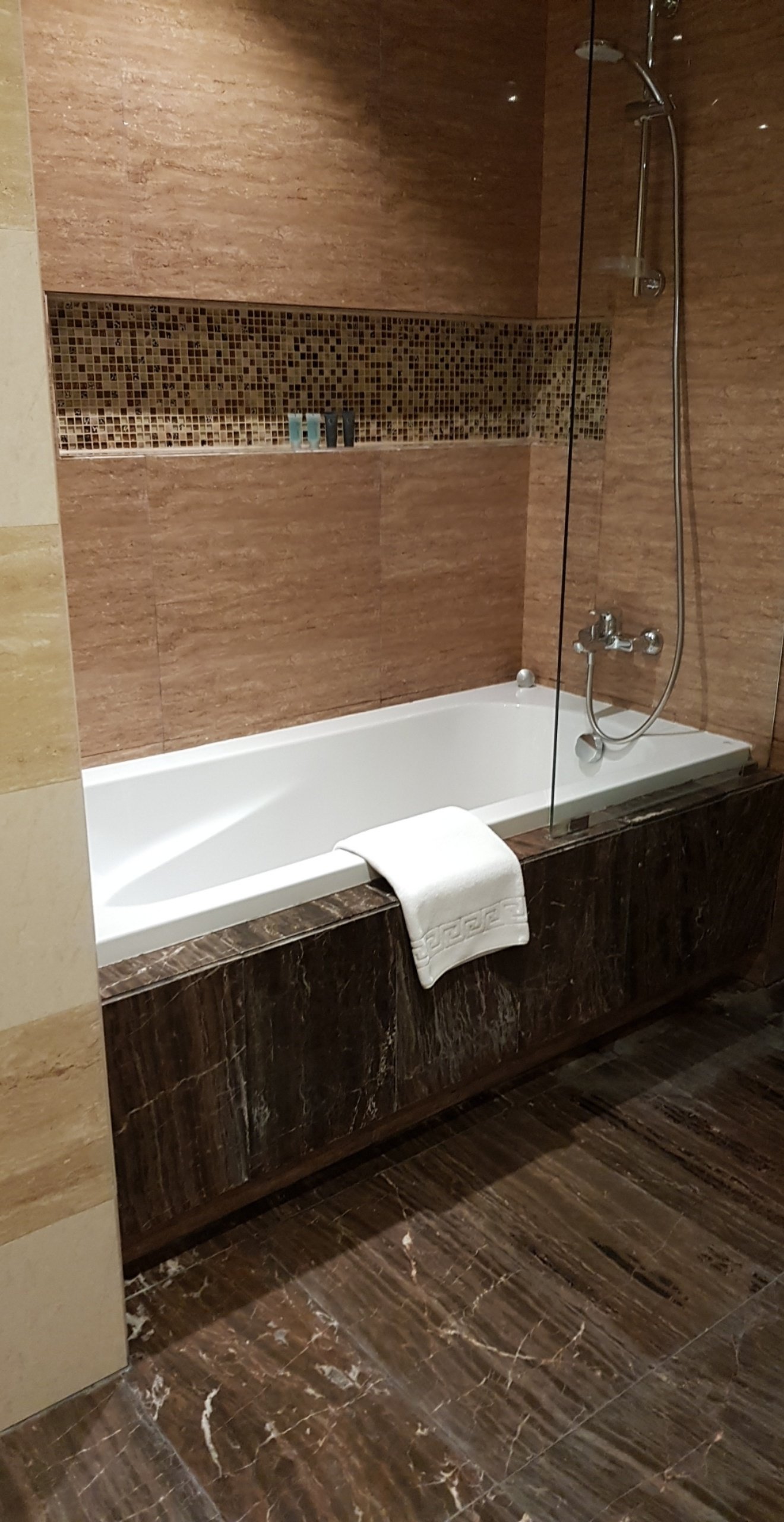 Blaire Executive Suites-浴室