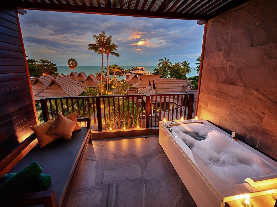 Khanom Beach Resort & Spa